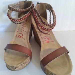 Blowfish Malibu wedge ankle strap sandal heels size 9 LIKE NEW